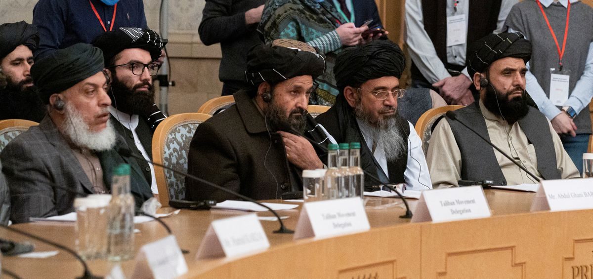 واشنطن بوست: هل يقبل زعماء طالبان الدينيون بالمرونة التي أبداها قادتها السياسيون؟