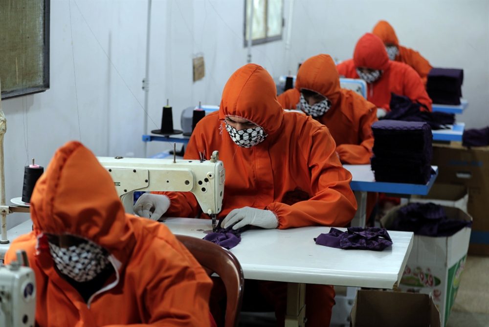 بين سيف العنصرية والانهيار الاقتصادي.. ماذا تبقى للاجئين الفلسطينيين في لبنان؟