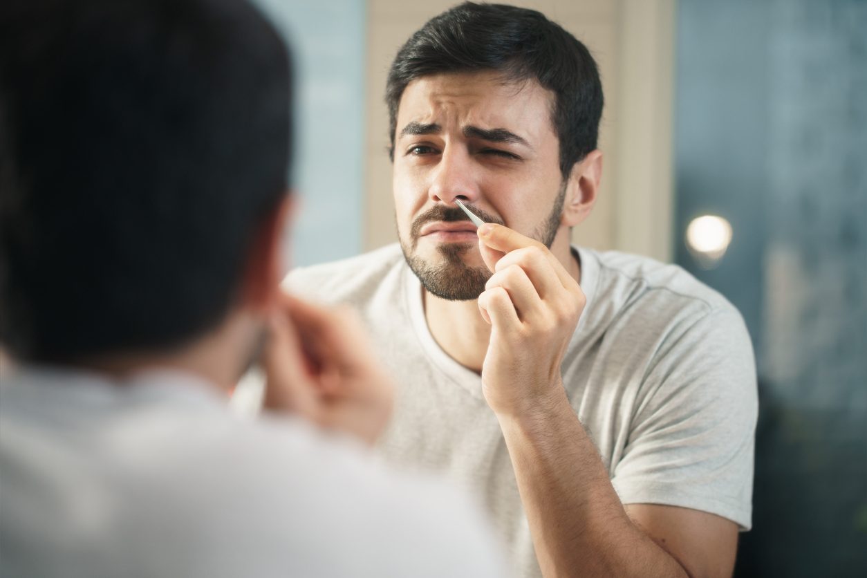 iStock/ هل شعر الأنف يحمينا من العدوى الفيروسية؟