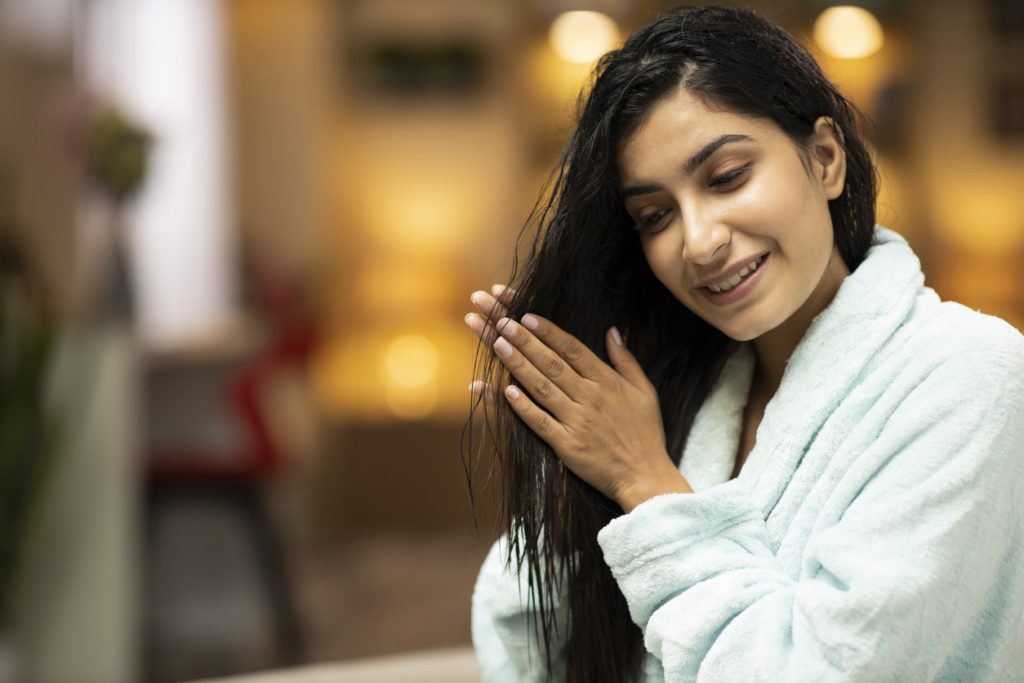 طريقة تزييت الشعر