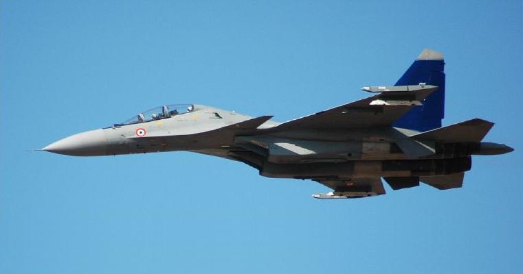 الطائرة الصينية J-16