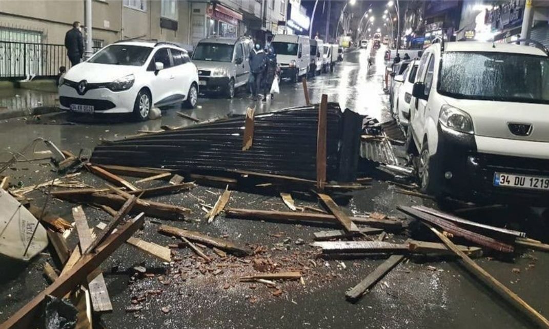 من السكون إلى الإعصار.. كيف تُقاس قوة الرياح، ومتى يمكنها تدمير المباني والمنشآت بشكل كامل؟
