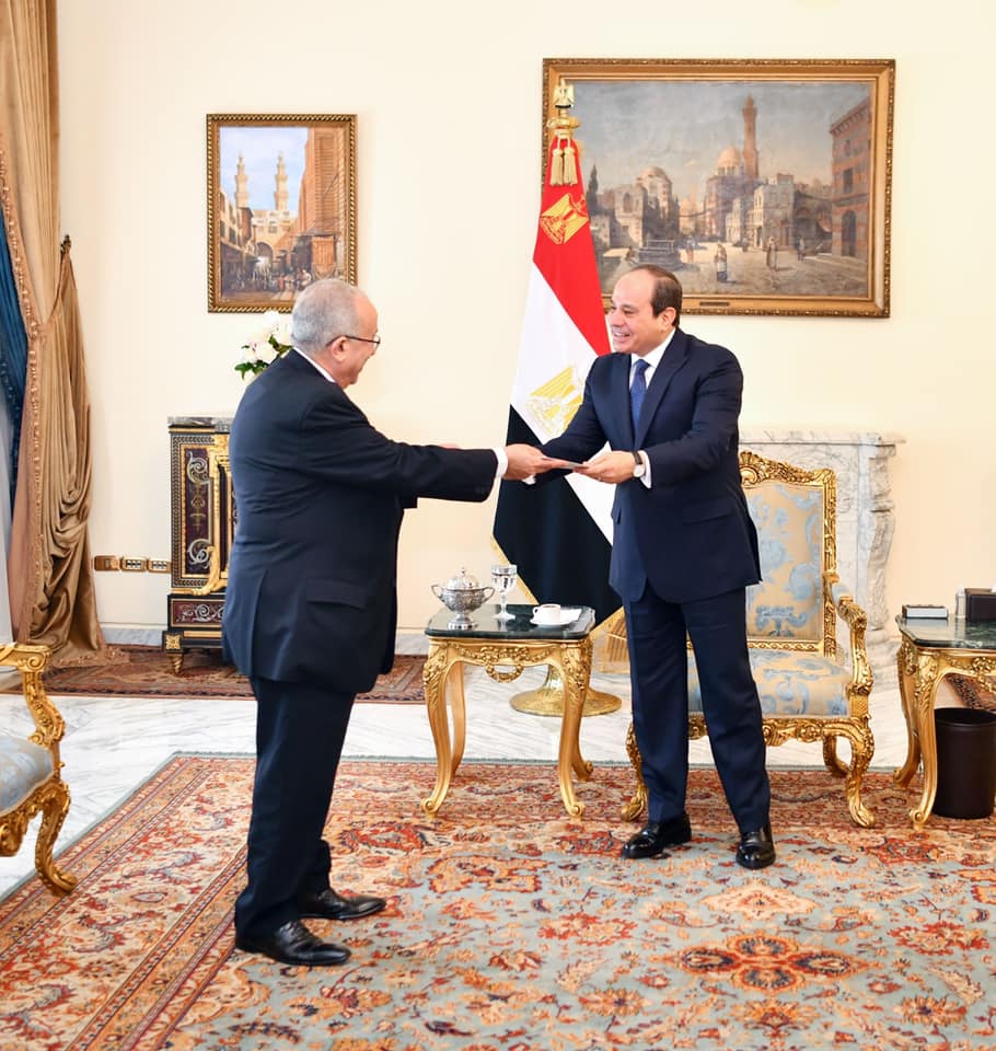 وزير الخارجية الجزائري أثناء زيارته للقاهرة / صفحة الرئاسة المصرية على فيسبوك