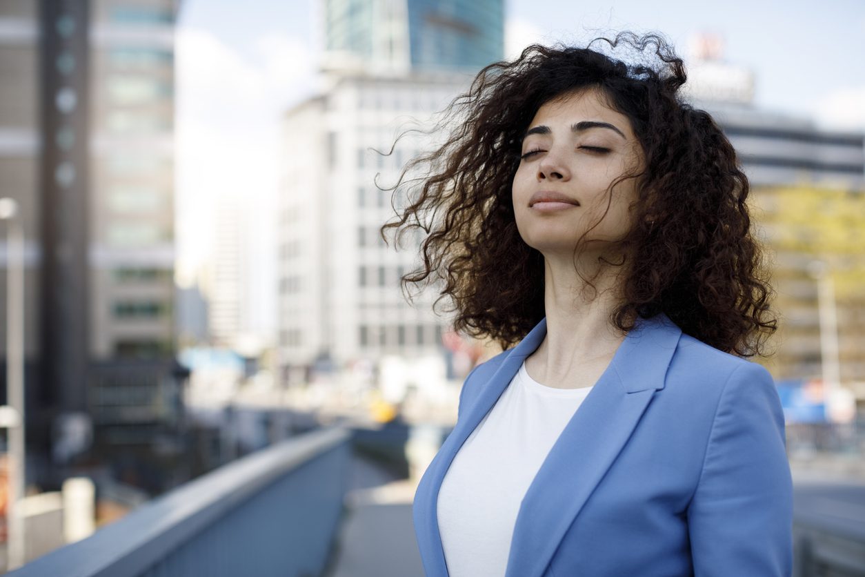 قد يكون ساماً في بعض الأحيان.. لماذا لا نستطيع تنفس أوكسجين نقي بنسبة 100%؟