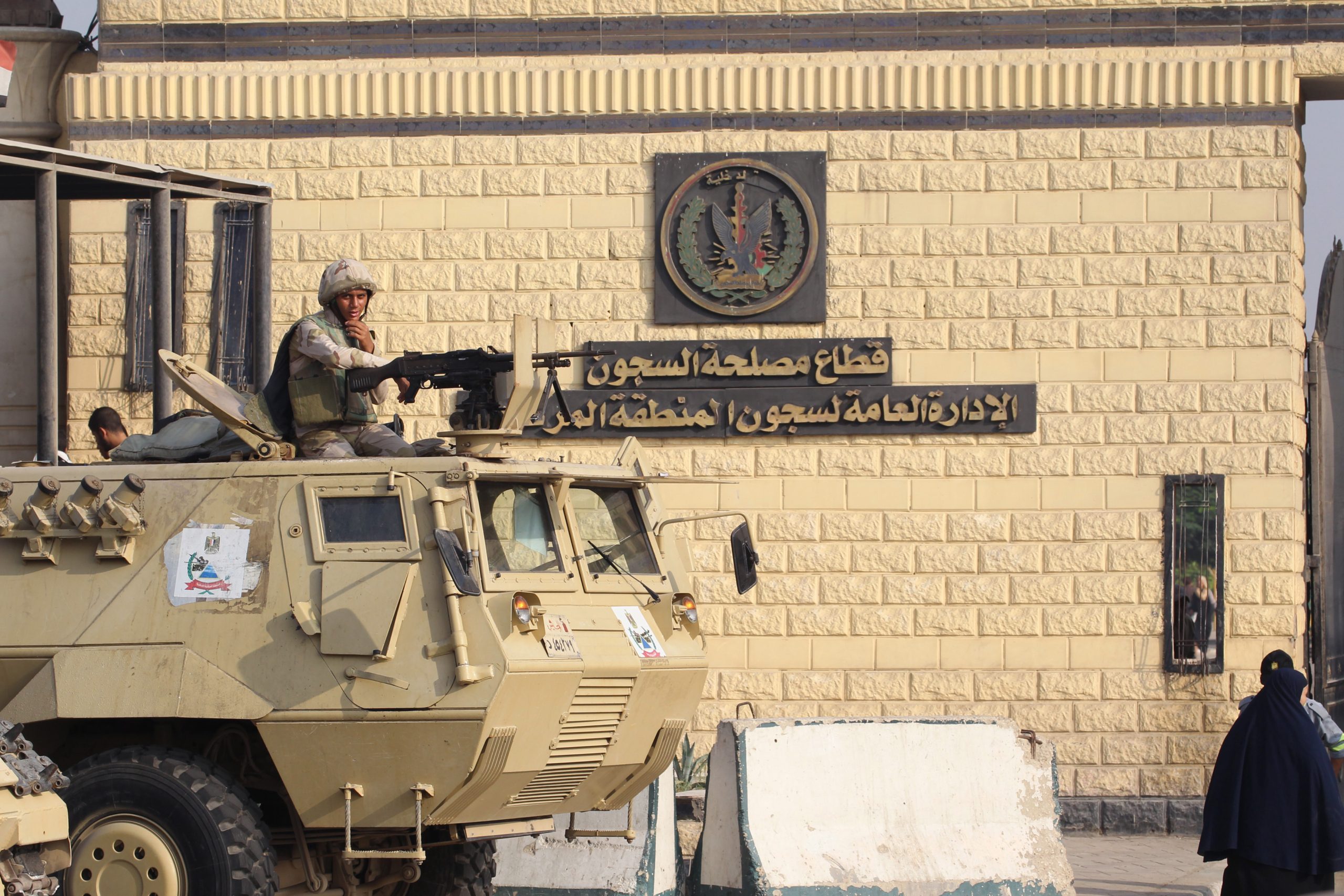 منعوا عنهم الطعام وأعادوا تعذيبهم! سجناء مصريون يتعرَّضون لانتهاكات بعد تسريبهم فيديو يكشف معاناتهم