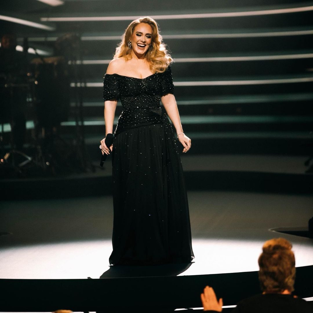Instagram/ أديل تحتفل بفوزها بمعظم جوائز "Brit Awards"