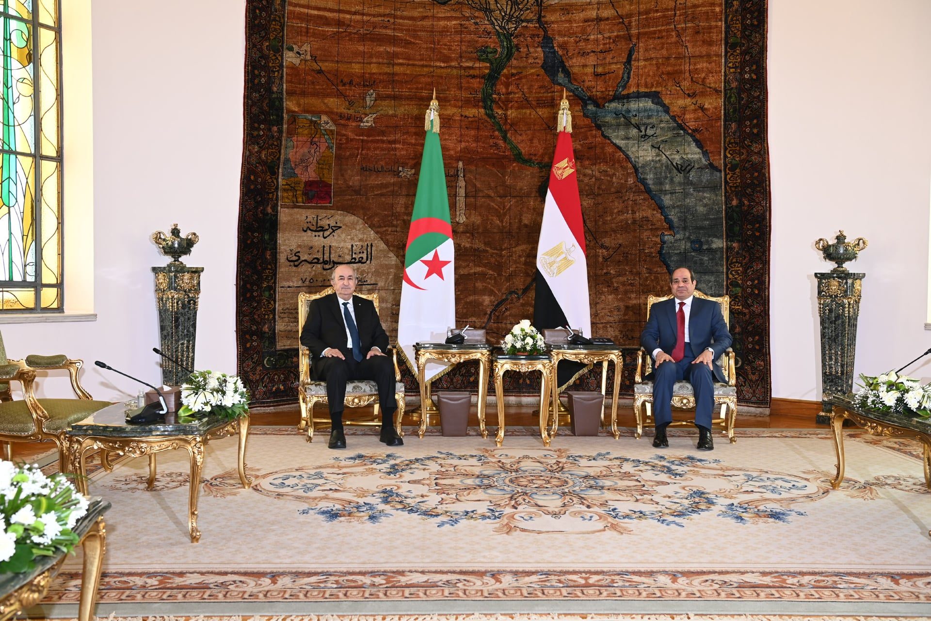 لقاء السيسي وتبون