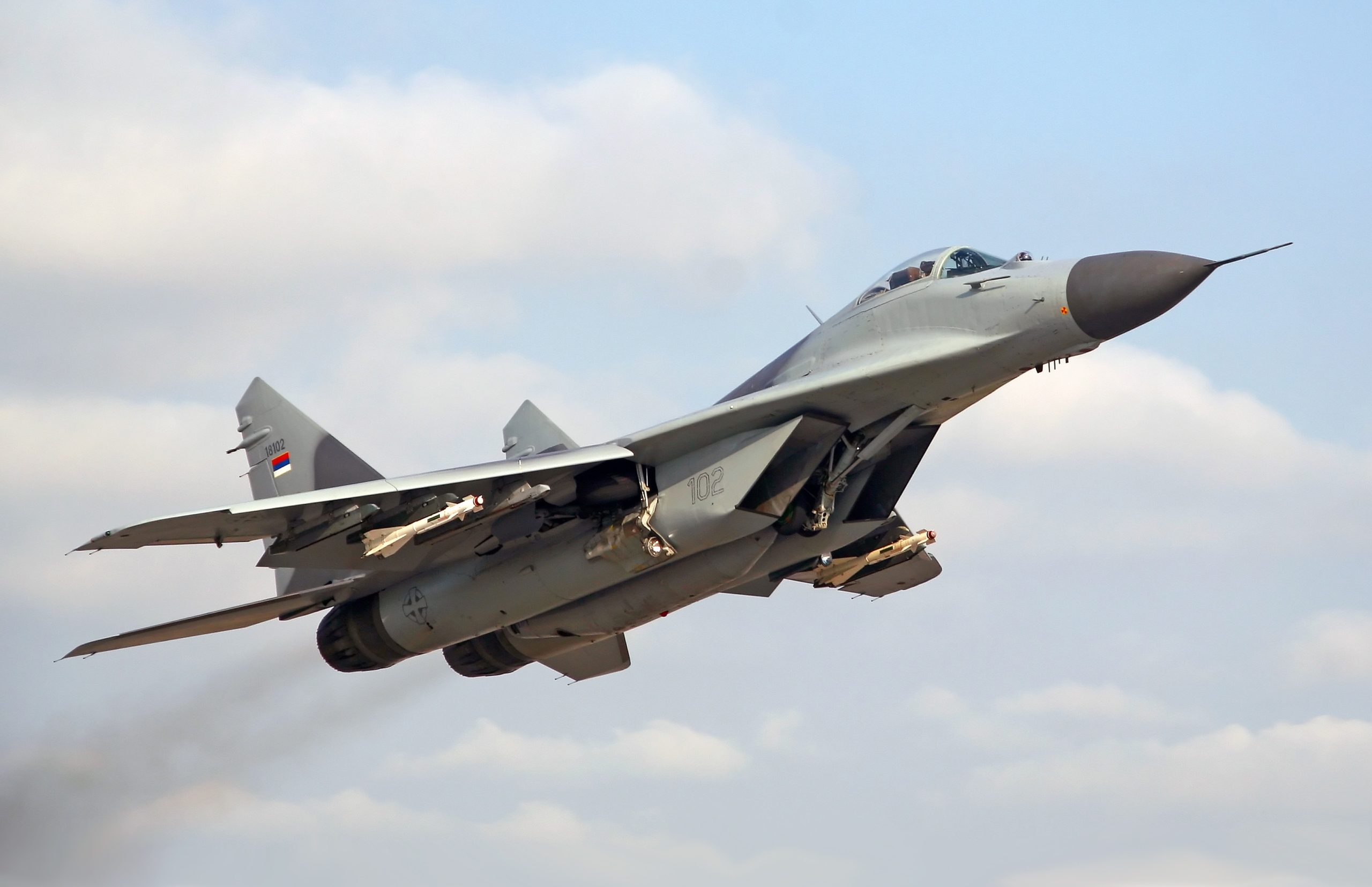 سر انهيار خطة الاتحاد الأوروبي لتزويد أوكرانيا بطائرات مقاتلة.. خوف من روسيا أم أنها صفقة بلا جدوى؟