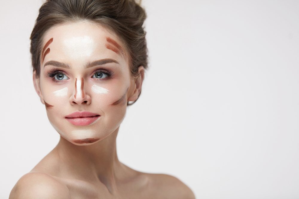 تجميل الأنف بدون جراحة \ shutterstock