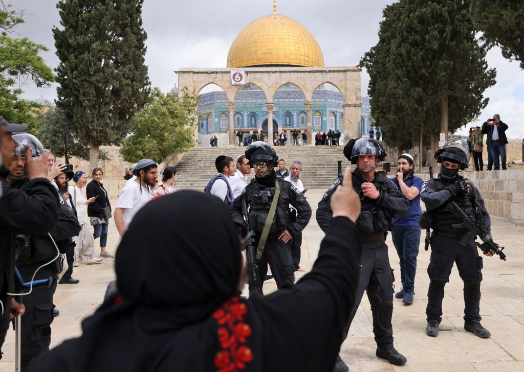 القدس مرابطة جزائرية الأقصى