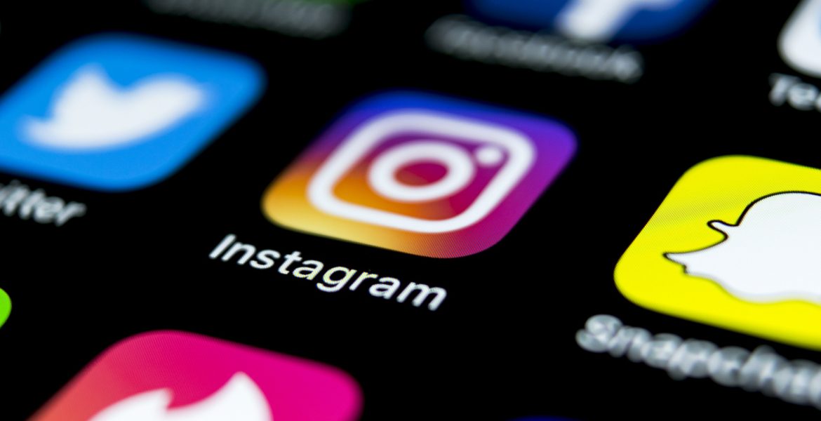 إعلانات مواقع التواصل بريطانيا إعلانات