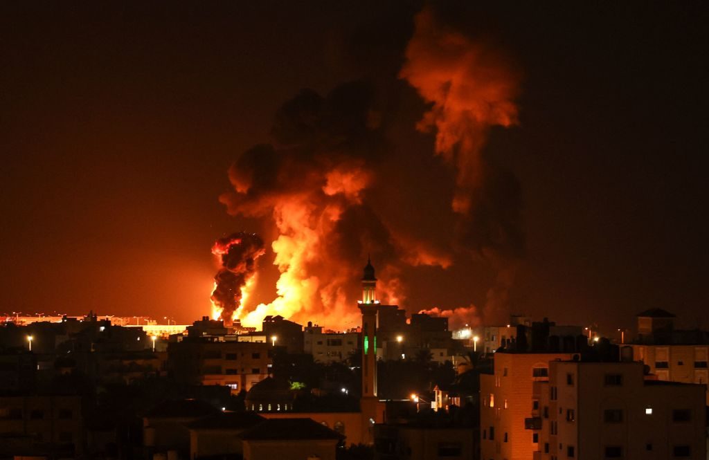غارة إسرائيلية على قطاع غزة/ Getty Images