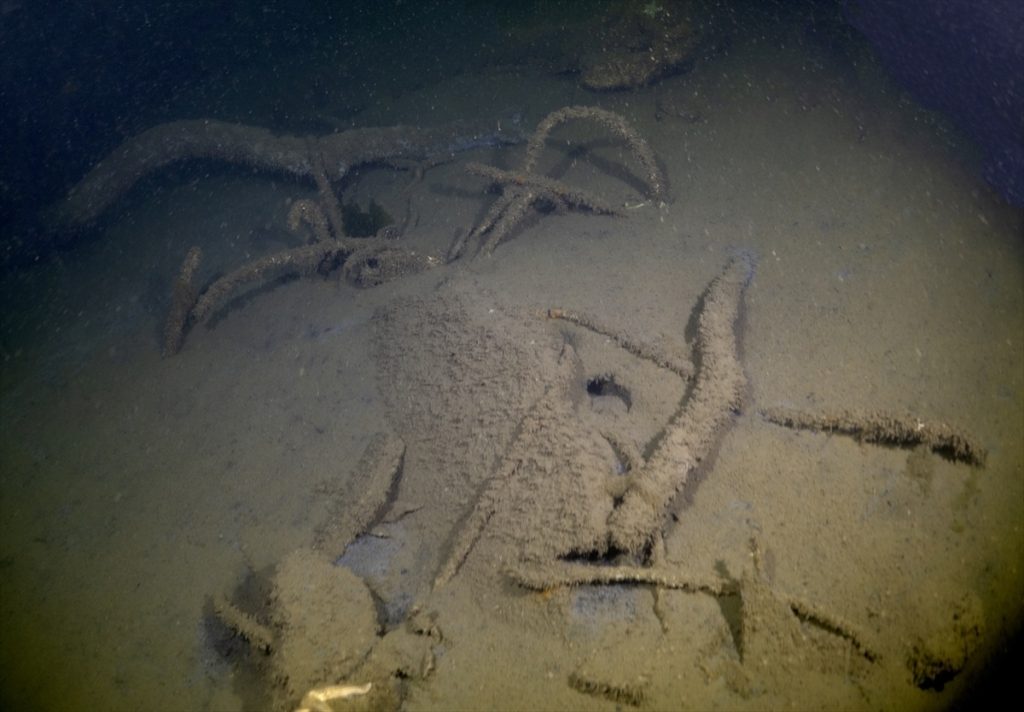 "المدينة الغارقة" مقابل سواحل تركيا