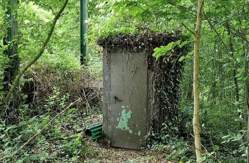 ملجأ للحماية من الضربات النووية للبيع 