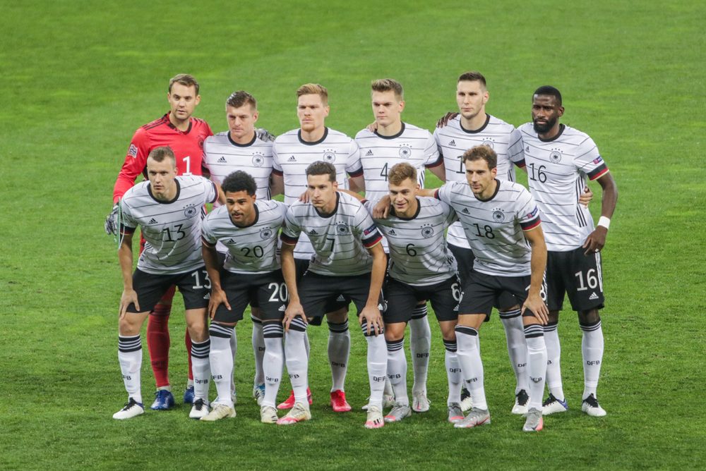 قدم المنتخب الألماني أحد أشهر لاعبي كرة القدم عالمياً - ShutterStock