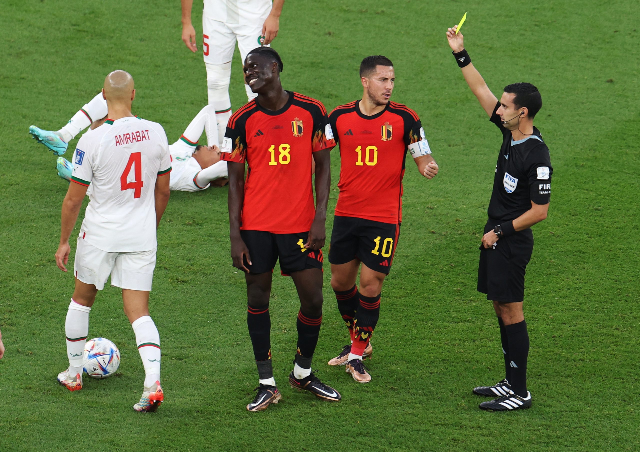 سيزار راموس حكم مباراة المغرب وفرنسا في نصف نهائي كأس العالم (رويترز)