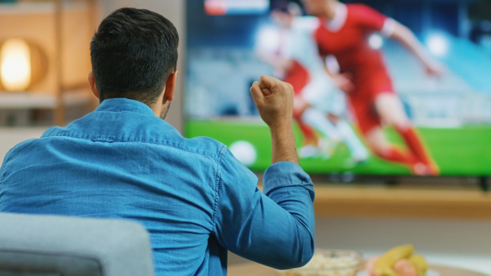 كثيراً ما تسبب نتائج الجائزة الجدل بين المشجعين - ShutterStock