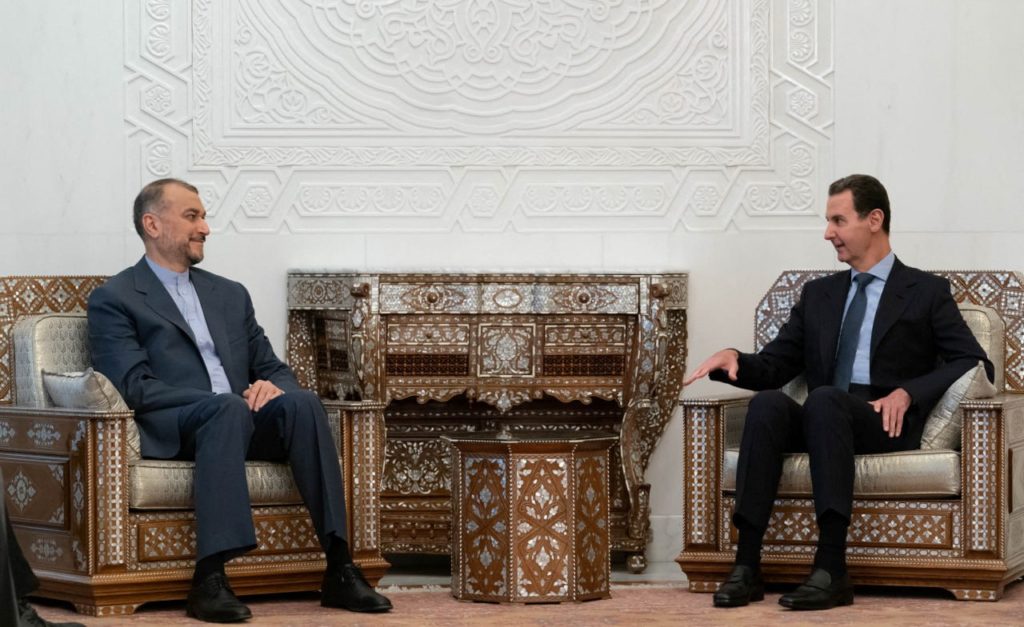 وزير الخارجية الإيراني حسين أمير عبد اللهيان والرئيس السوري بشار الأسد