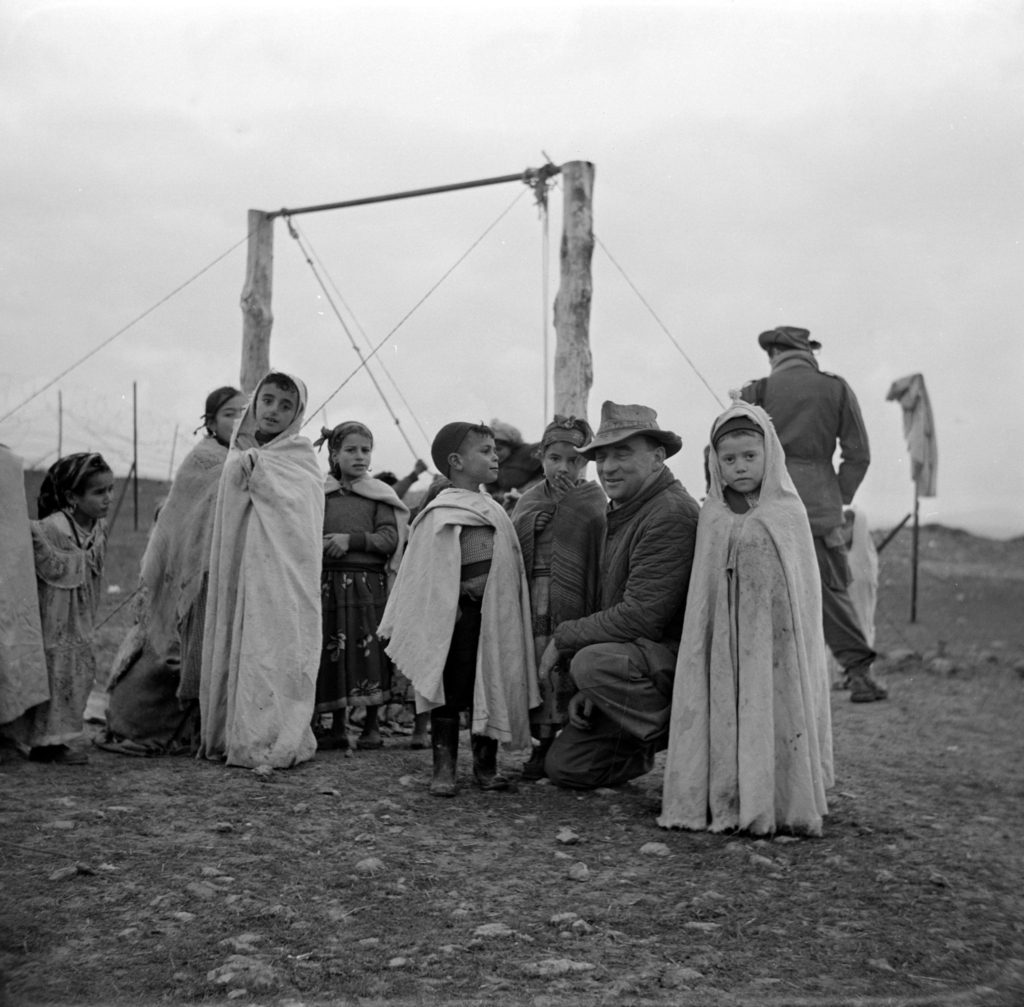 البرنوس اللباس التقليدي الجزائري