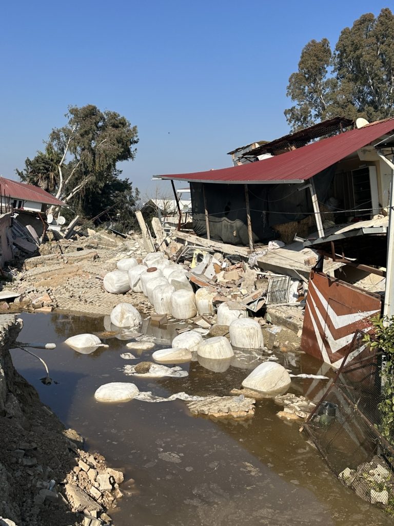 انزياح المنازل في نهر العاصي - عربي بوست