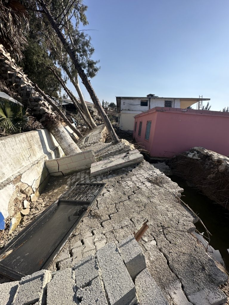 انزياح المنازل في نهر العاصي - عربي بوست