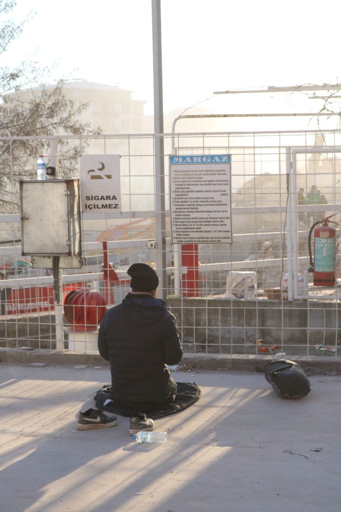 الدعاء لا ينقطع في كهرمان مرعش - عربي بوست