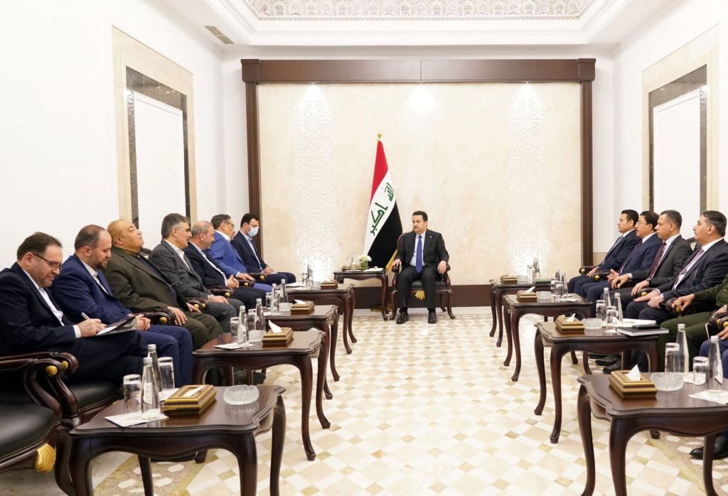 رئيس الوزراء العراقي محمد السوداني يلتقي علي شمخاني