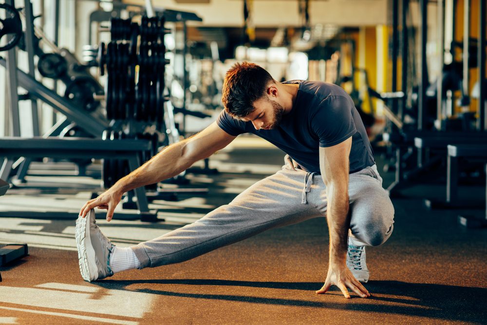 <strong>عدم القيام بعملية الإحماء قبل التمارين </strong>/ Shutterstock