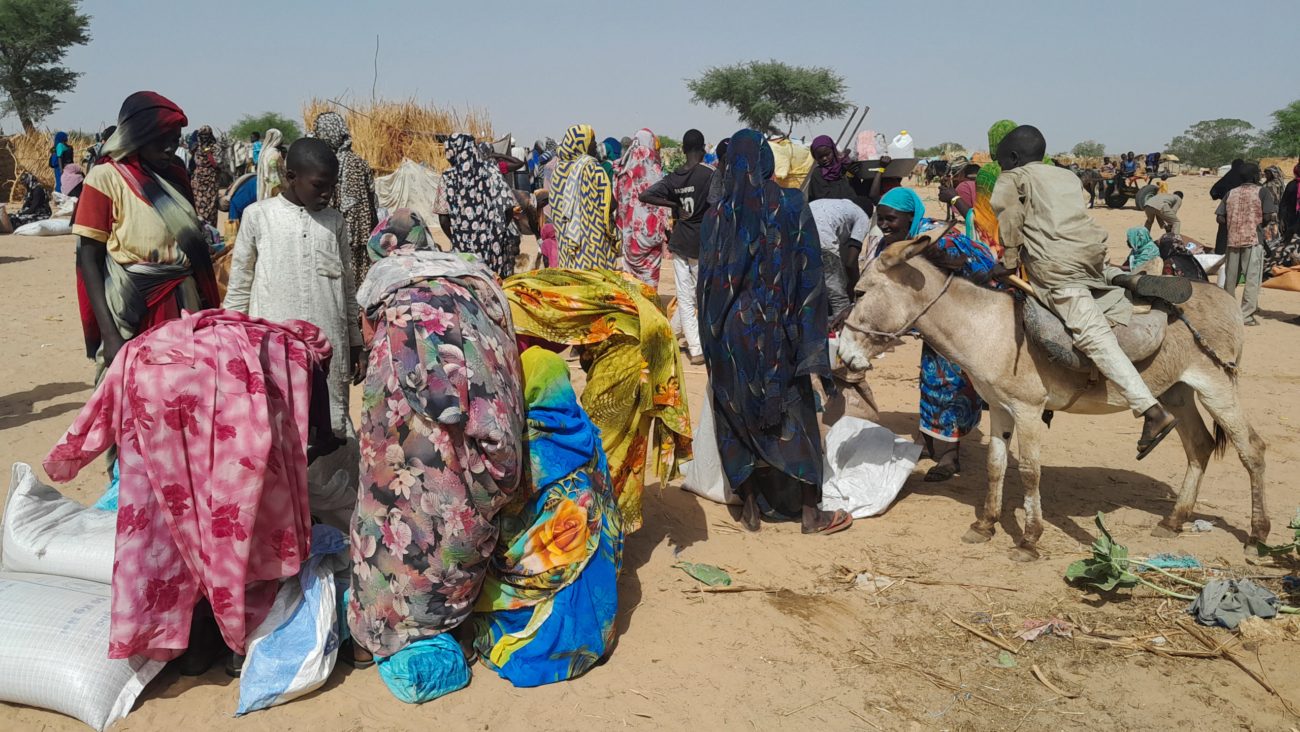 نازحون يهربون من جحيم الحرب في السودان، السفارة الأمريكية
