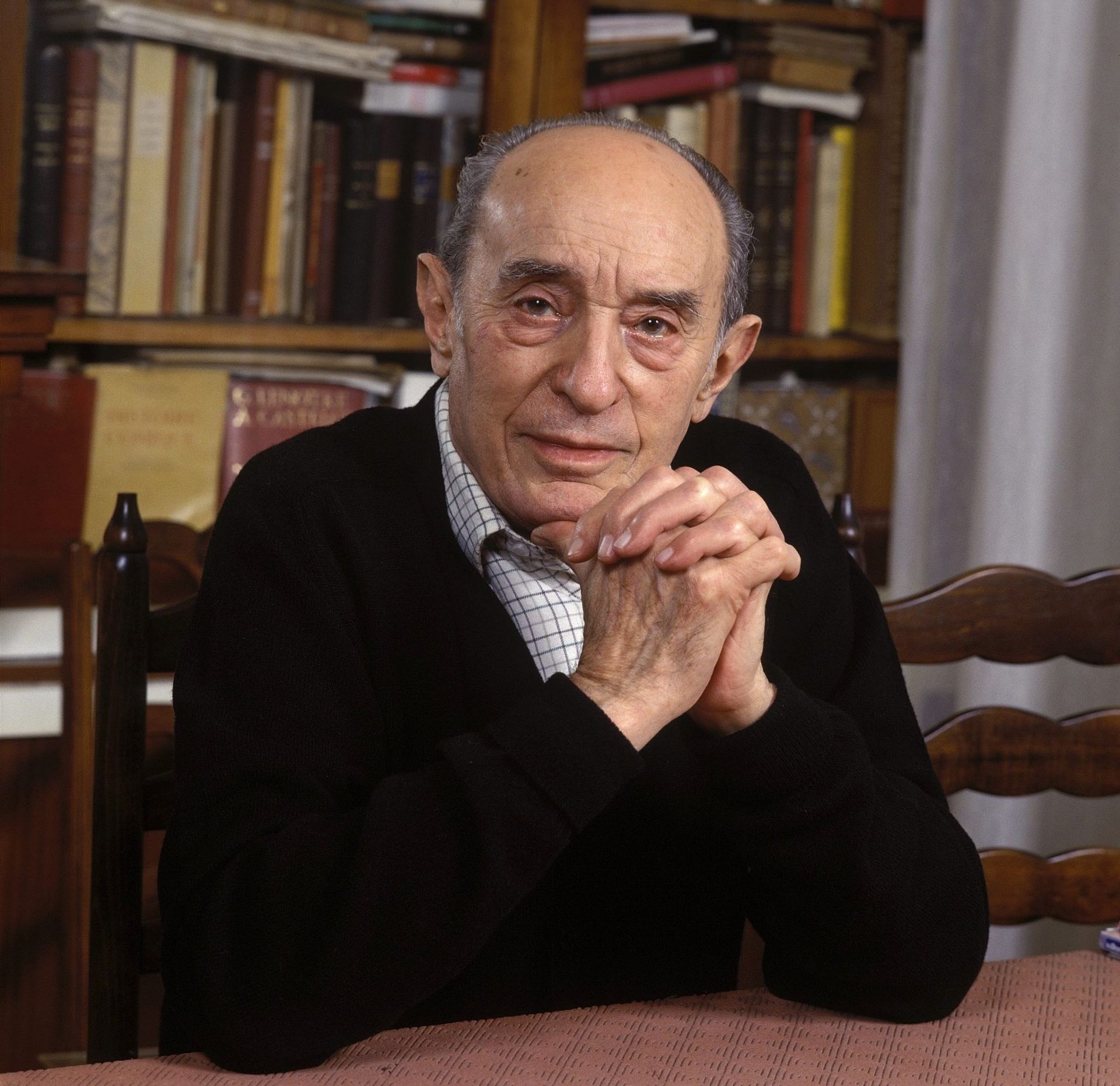 عاد إلى باريس عام 1950 واستقرّ فيها حتى وفاته/ مواقع التواصل