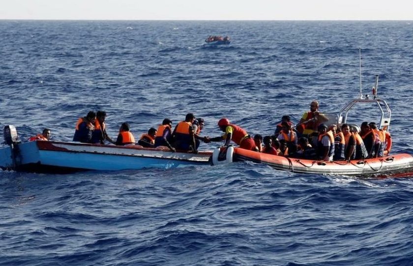 غرق قارب المهاجرين