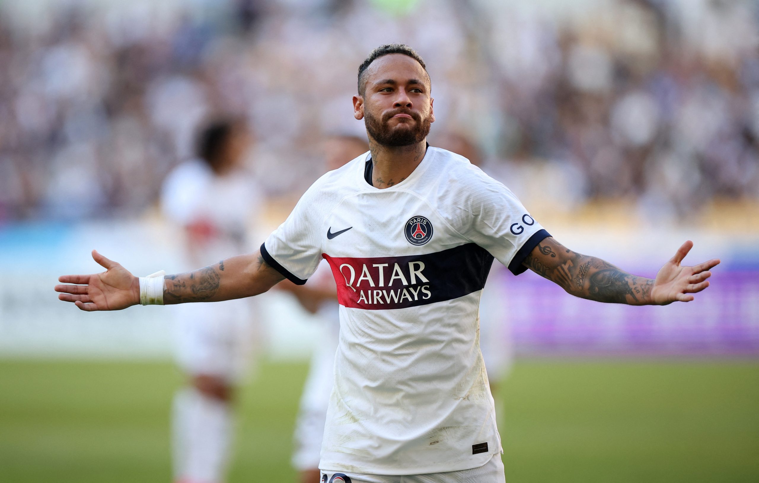 الهلال السعودي يحسم صفقة نيمار من سان جيرمان (رويترز)
