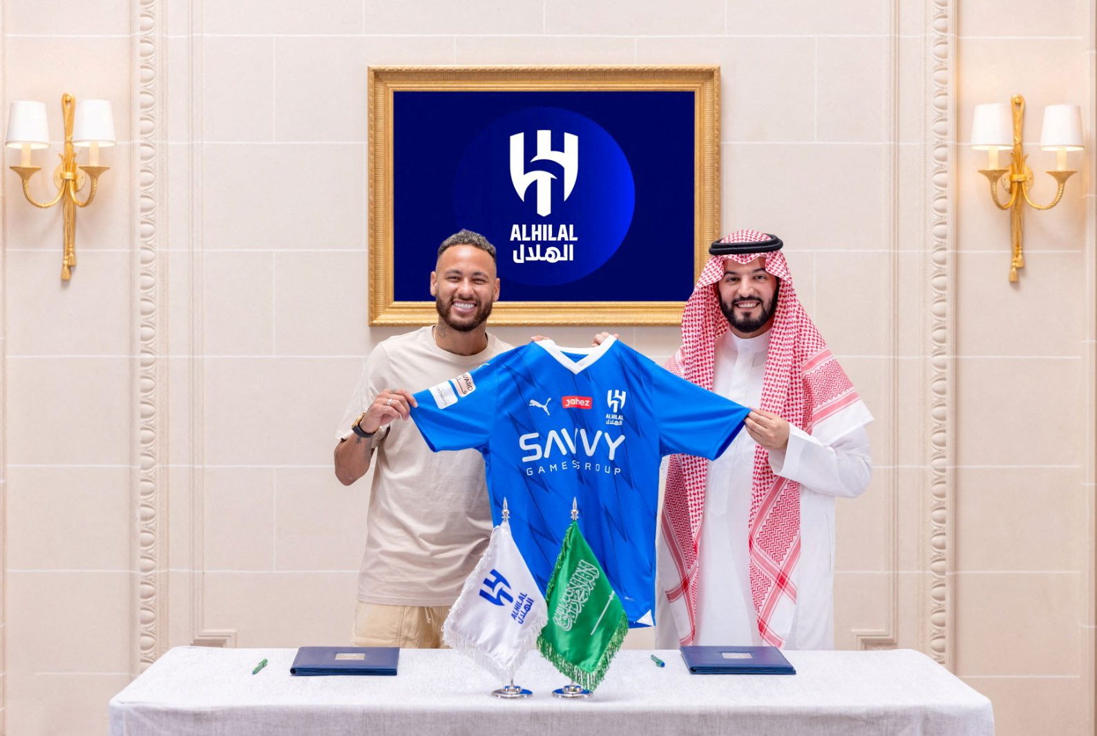 الدوريات الأكثر إنفاقاً في سوق الانتقالات الصيفية (رويترز)