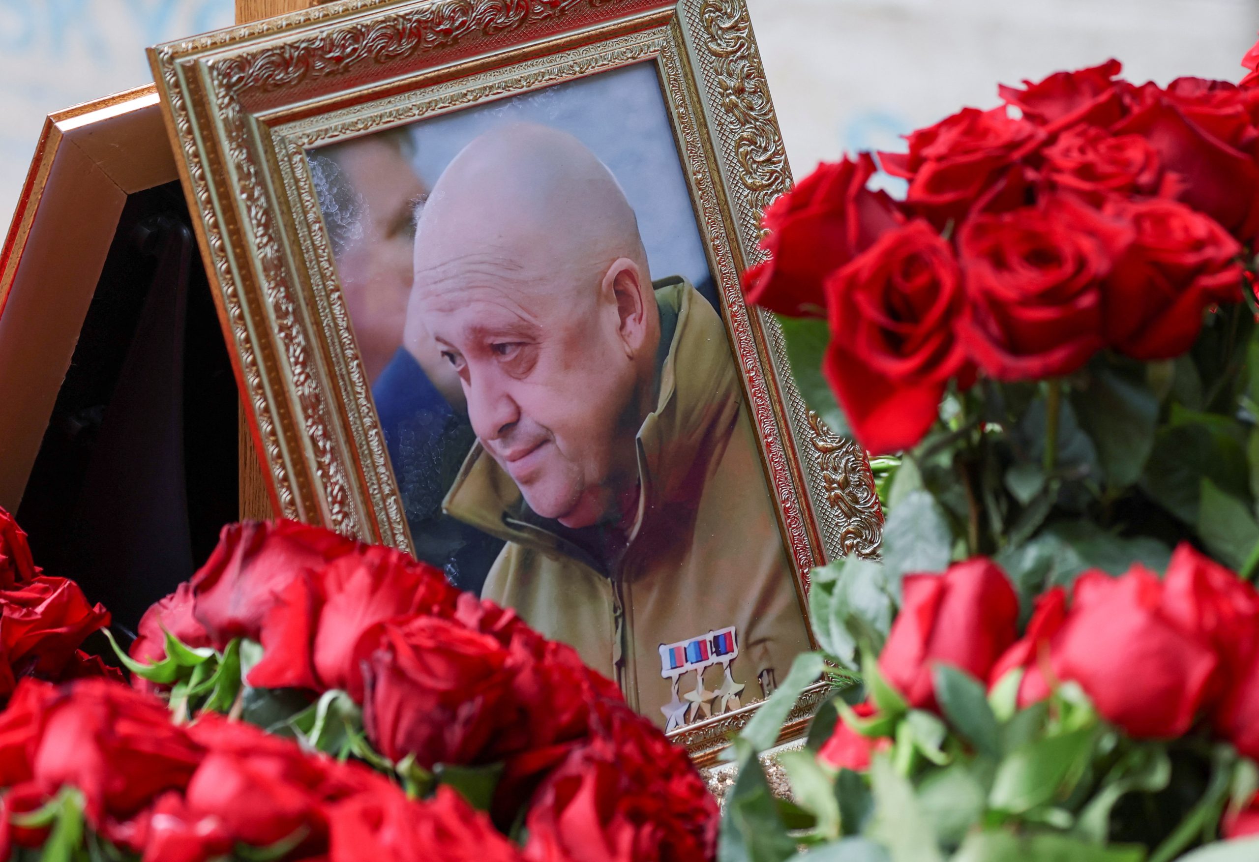 “ربما كان مدبَّراً”.. الكرملين يفتح الباب أمام روايات أخرى حول حادث سقوط طائرة بريغوجين