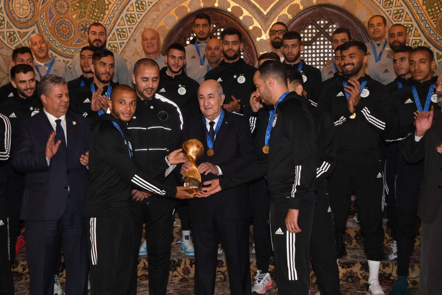 كرة القدم في الجزائر