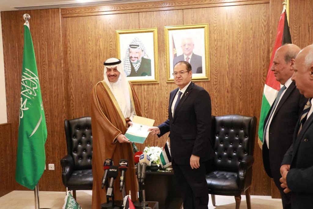 السفير السعودي في فلسطين