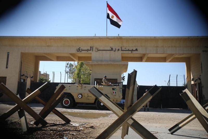 إغلاق معبر رفح بعد قصف إسرائيل له مرتين/رويترز، أرشيفية<br>