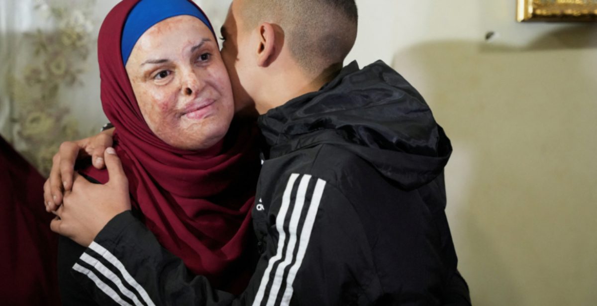 الأسرى الفلسطينيون والأسرى الإسرائيليون.. الفرق ما بين الإنسانية والبربرية المتوحشة!