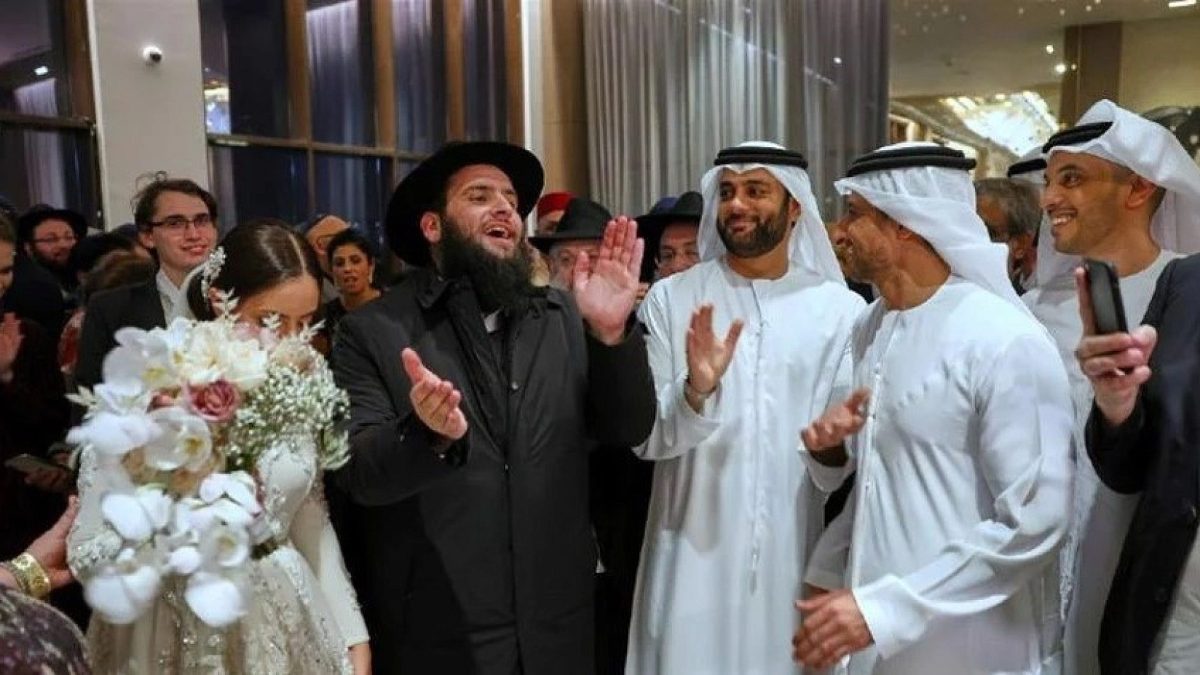 المتصهينون العرب.. يرقصون في أعراسنا ولا يبكون في أحزاننا