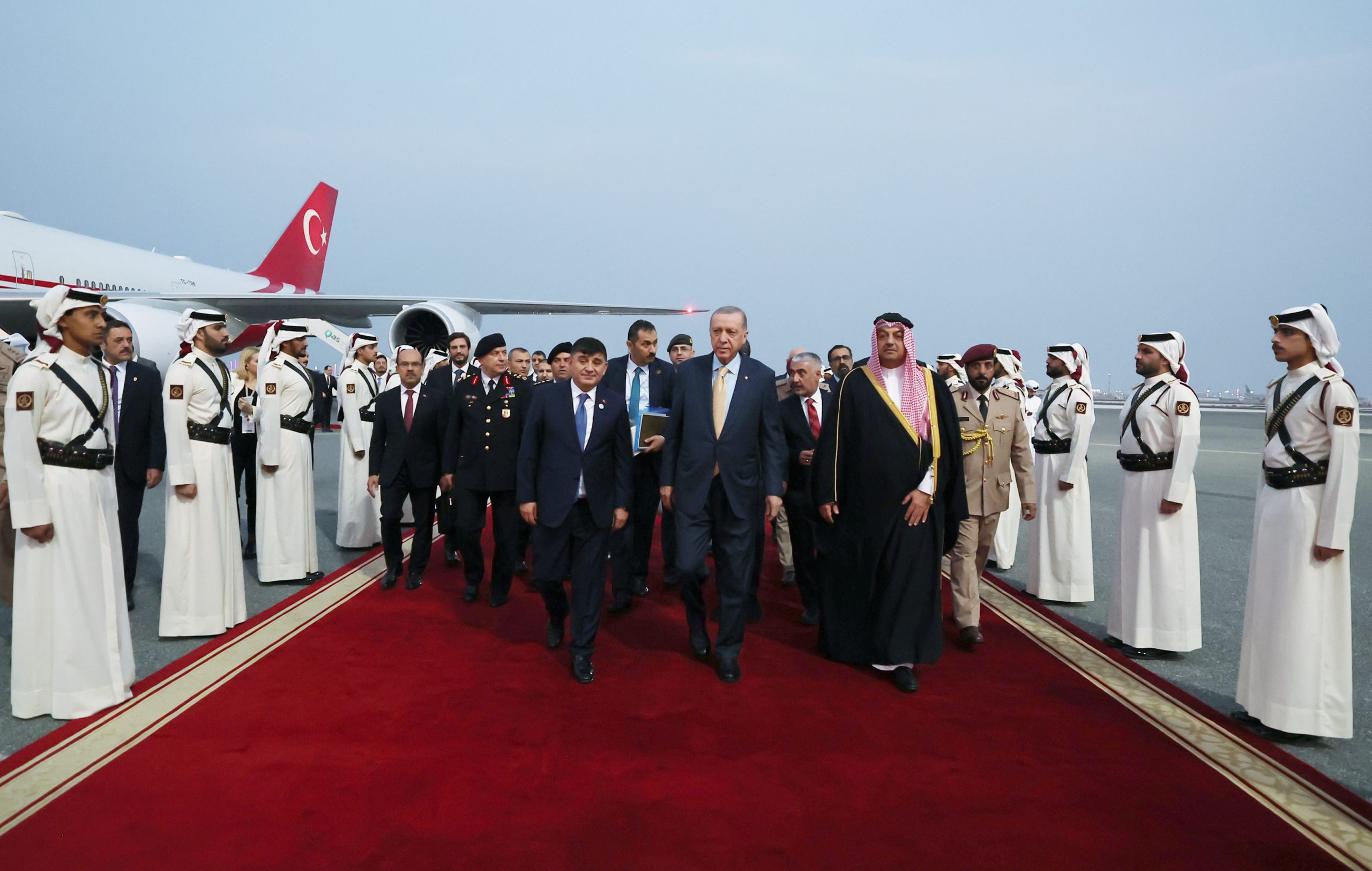 وصول الرئيس التركي رجب طيب أردوغان العاصمة القطرية الدوحة - الأناضول