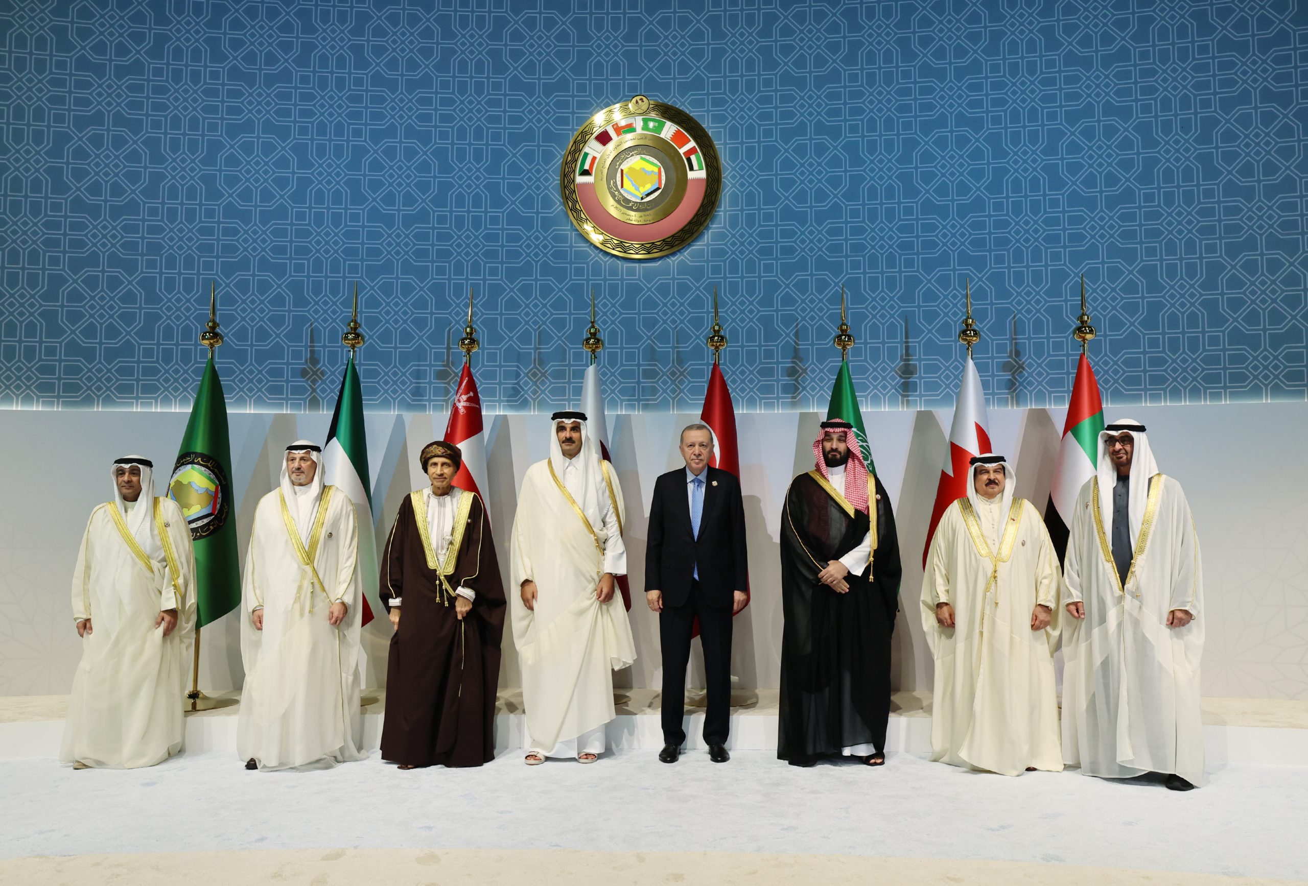 أردوغان يشارك في القمة الخليجية الـ44 المنعقدة بالدوحة/ الأناضول