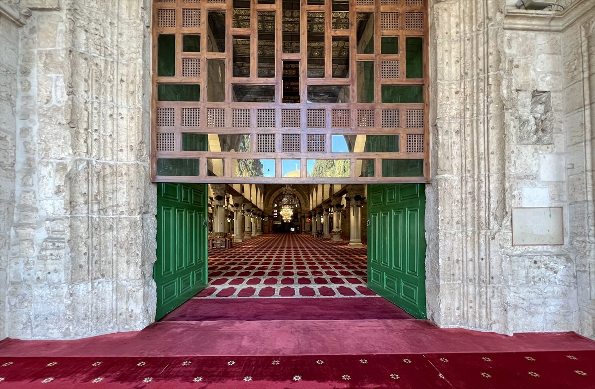 المسجد الأقصى شبه فارغ بفعل القيود الإسرائيلية/الاناضول