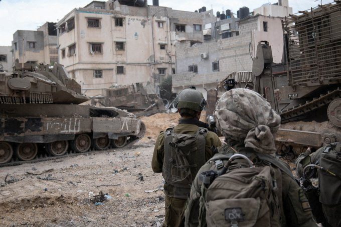 مجموعة من جنود الاحتلال الإسرائيلي في غزة/ رويترز