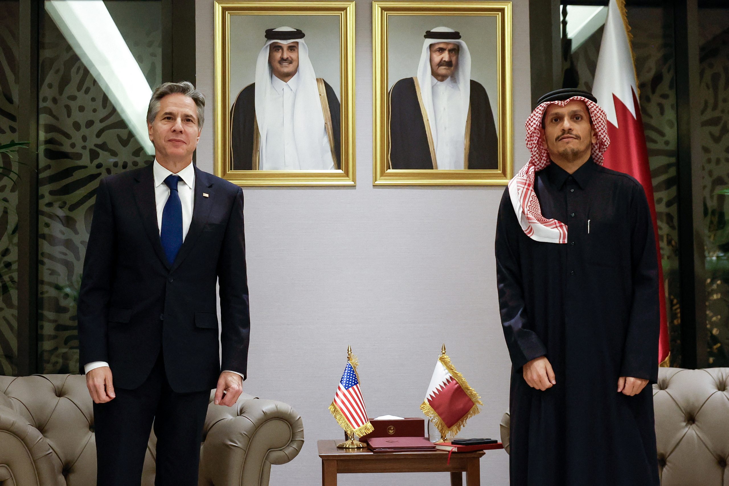 لقاء رئيس وزراء قطر الشيخ محمد بن عبد الرحمان آل ثاني مع وزير الخارجية الأمريكي أنتوني بلينكن في الدوحة / رويترز