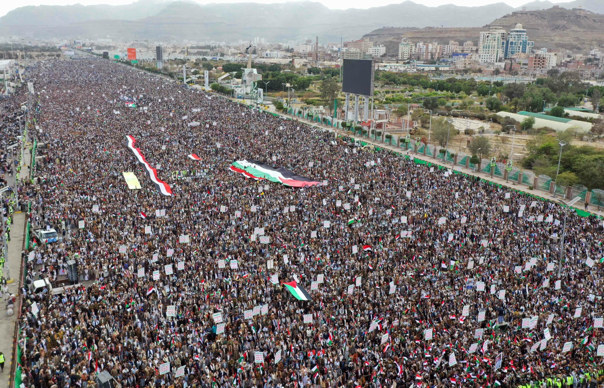 مظاهرة حاشدة في اليمن نصرة لغزة (أرشيفية)/الأناضول