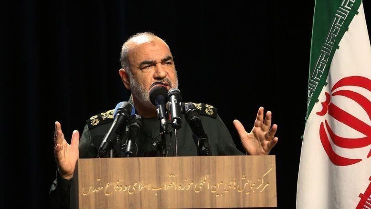 إيران