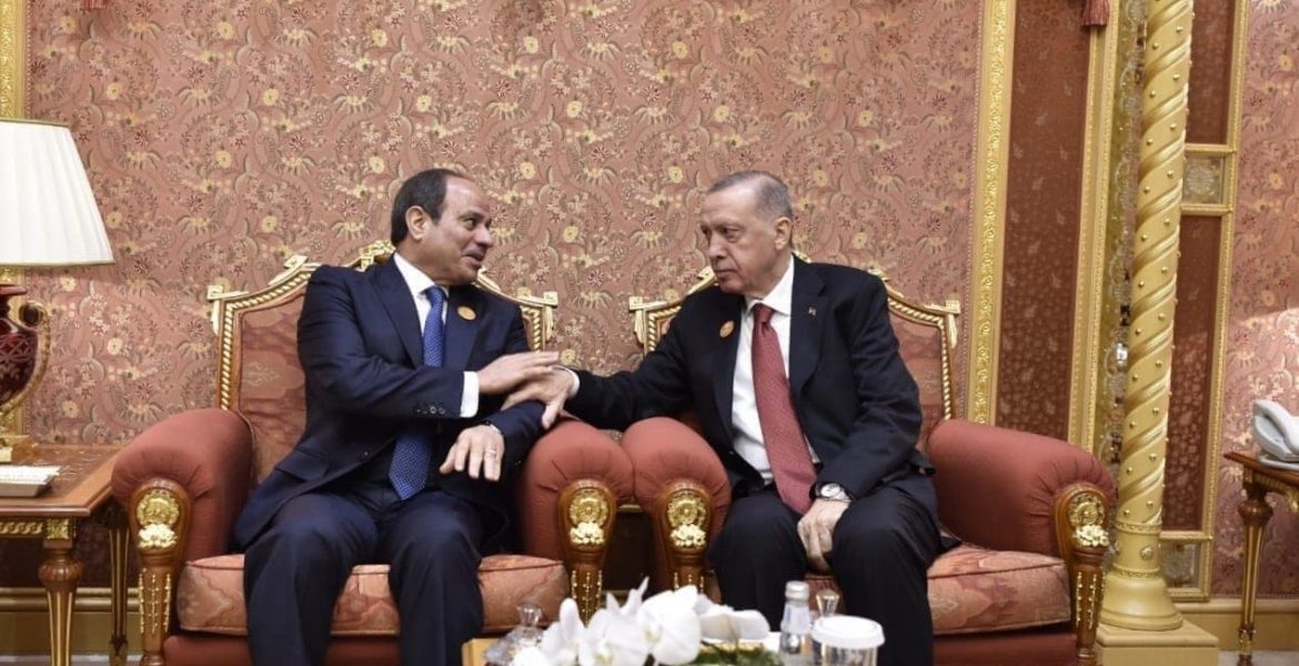 أردوغان: الحرب على غزة ستتصدر محادثاتي مع السيسي بمصر.. حمّل الغرب مسؤولية “تهور إسرائيل”