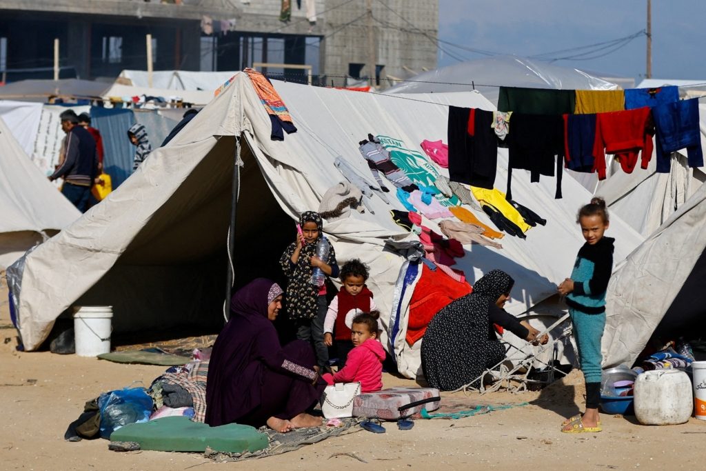 بريطانيا حاولت تجنيد مواطن لها بغزة مقابل إجلائه