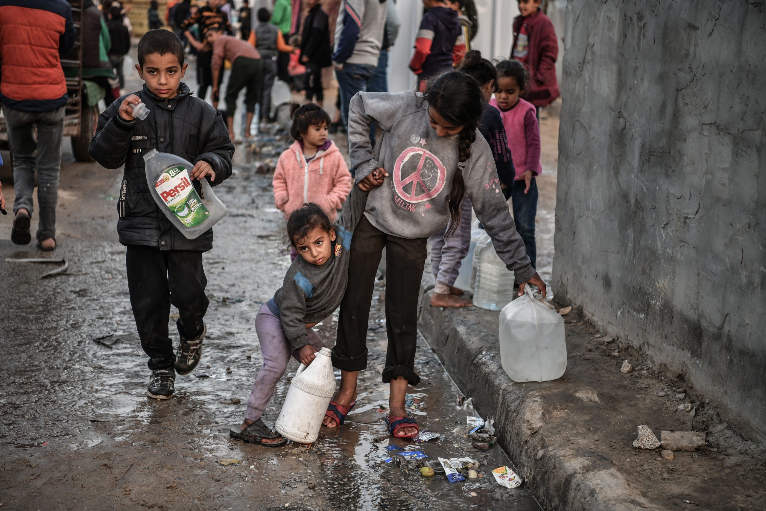 أطفال قطاع غزة يتضورون جوعا بسبب سياسات الاحتلال/ الأناضول
