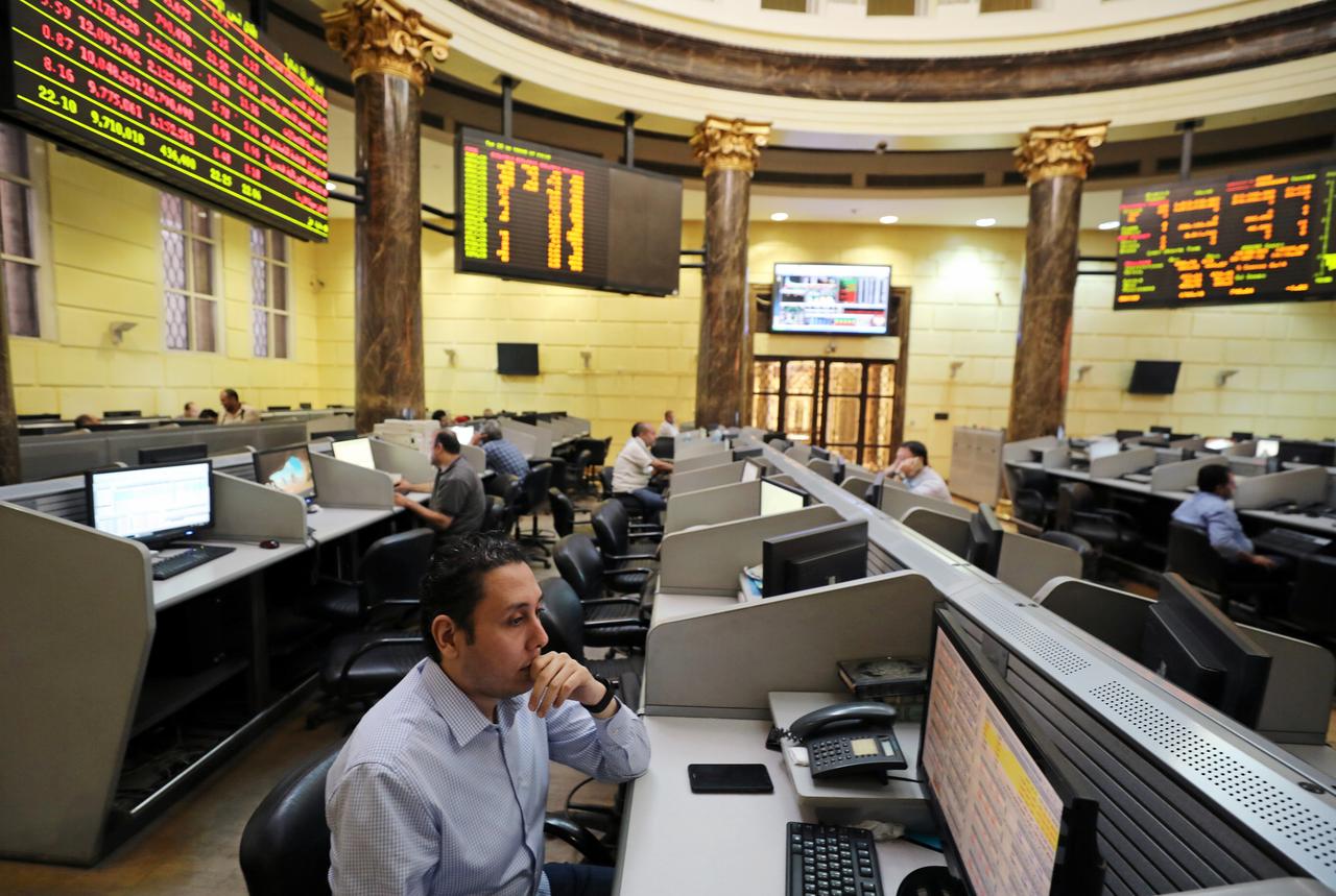 بعد يومين من صفقة “رأس الحكمة”.. بورصة مصر تهوي 7% وتخسر أكثر من 140 مليار جنيه